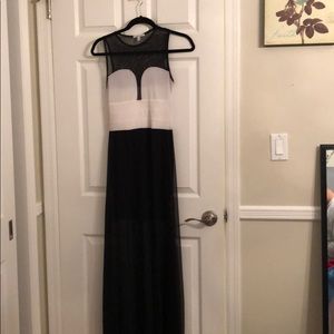 Black/white long dress